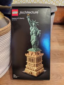 Lego #21042 Statue Of Liberty