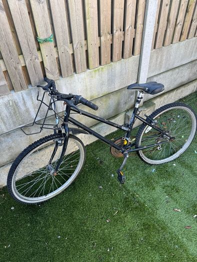 [Lot] 4x Cycles Bikes 1 Scooter