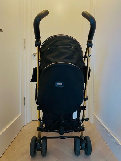 Beautiful and great condition Mamas & Papas buggy