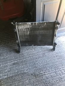 2011 radiator  Renault kangoo