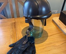 Antique/Vintage Leather Motorcycle Helmet/Gloves