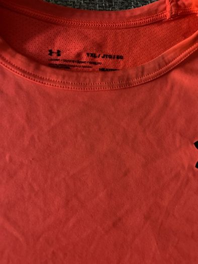 tshirt under armour youth size yxl
