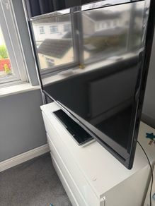TV (for parts or repair)