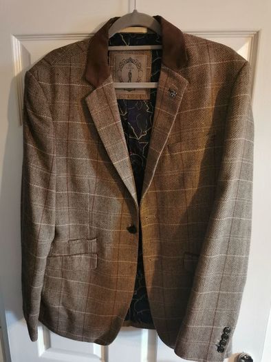 Cavani Tweed Suit Jacket with matching Vest