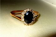 Vintage 9ct Gold Sapphire and Diamond Ring