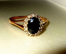 Vintage 9ct Gold Sapphire and Diamond Ring