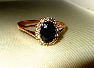Vintage 9ct Gold Sapphire and Diamond Ring