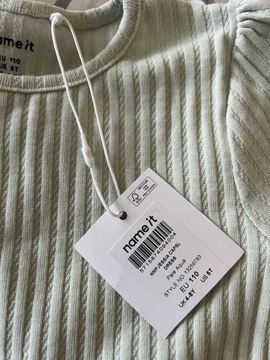 Girls BNWT dress age 4/5