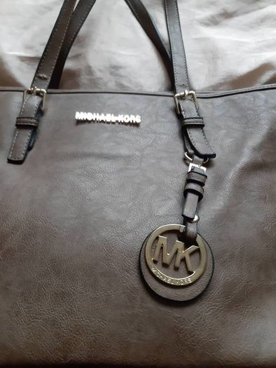 Final price drop Micheal kors ladies handbag