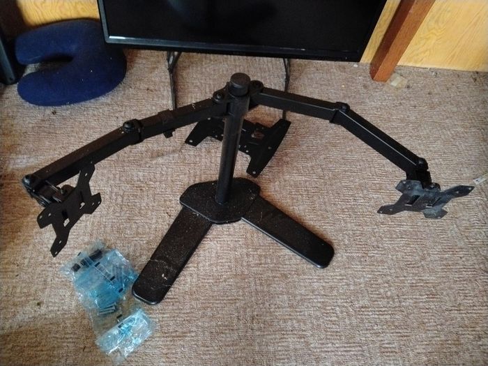 dual monitor stand
