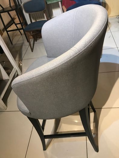 Bar stool