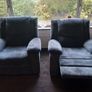 Recliner sofa and Two Recliner Chairs Image 6