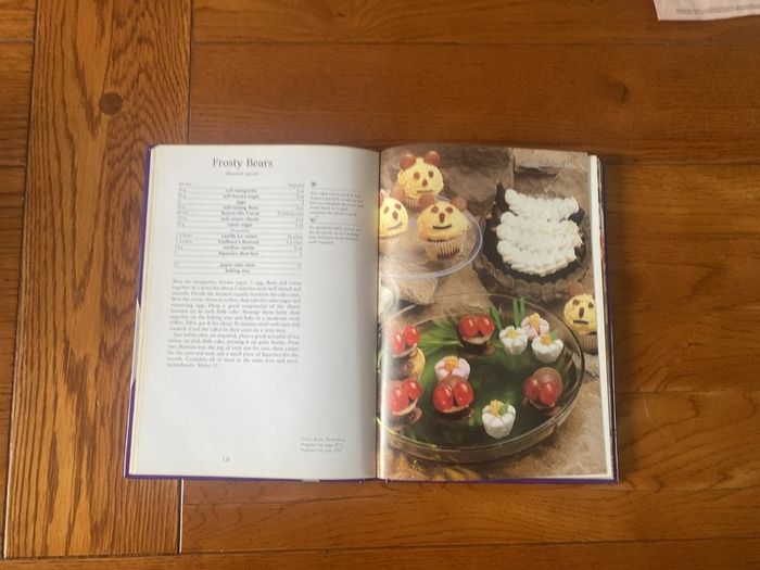 The complete Cadbury's cook book