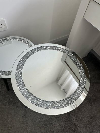 Set of 2 mirrored side tables