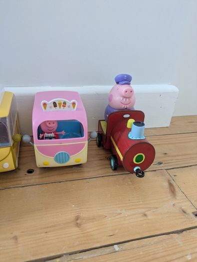 Large Peppa bundle