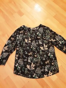 Laura Ashley Floral Print Blouse  .. Size: 14 UK  40 EU - Also Have in Size 10 UK  36 EU/Final Price Drop