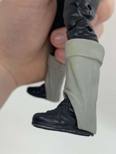 wwe elite Wrestlemania 34 The Undertaker with entrance greats clothing & stand action figure