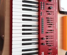 Behringer MS-1 Mk II Analogue Synthesizer