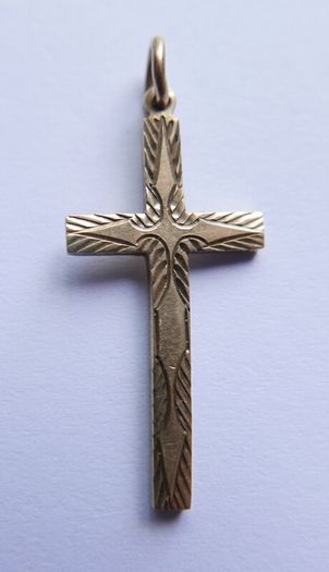 Vintage Solid 9ct Yellow Gold 375 Crucifix Cross Pendant 1,3g
