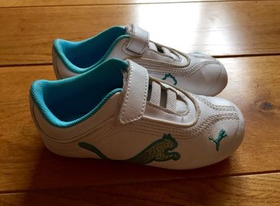Puma INFANT white/blue sneakers/ runners 8UK mint condition