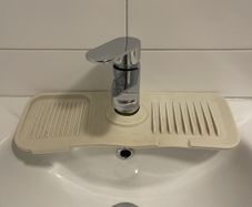 Sink bar/soap holder