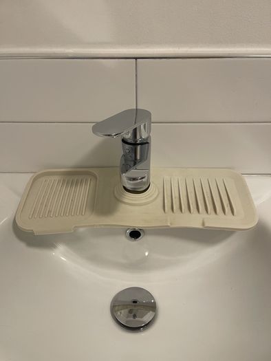 Sink bar/soap holder