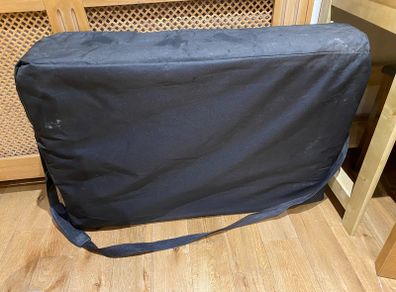 massage table