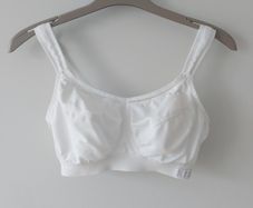 Shock Absorber Sports Bra (size 34DD)