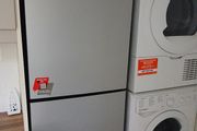 Indesit Fridge Freezer, free standing.