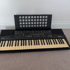 Yamaha PSR - 210 keyboard