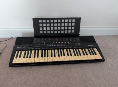 Yamaha PSR - 210 keyboard