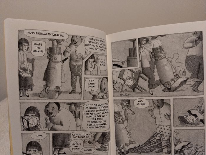 Flora and Ulysses: The Illuminated Adventures Hardback book