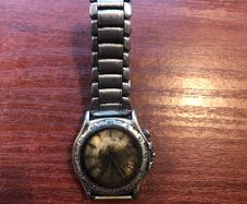 Q&Q silver tone analogue watch