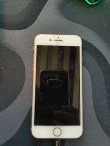 iPhone 8 Gold (running iOS 16.7.16) QUICK SALE