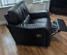 Recliner armchairs x2