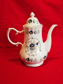 Beautiful Royal Tara "Blue Corn Flower" Teapot