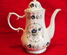 Beautiful Royal Tara "Blue Corn Flower" Teapot