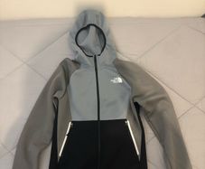The north face mens hoodie size xs