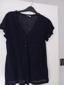 100% linen navy top, size xs.Practically new