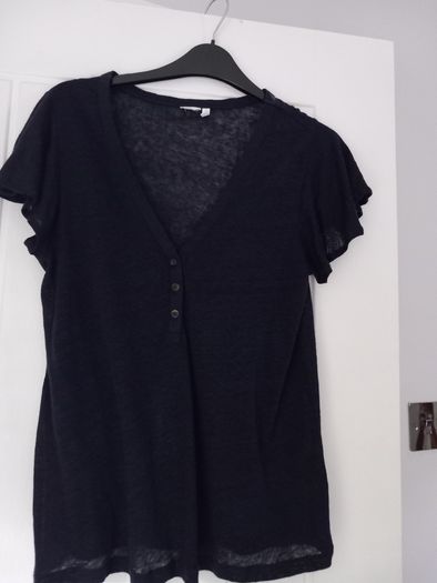 100% linen navy top, size xs.Practically new