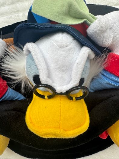 Disneyland Paris Large Uncle SCROOGE McDUCK Plush Novelty Top Hat DuckTales Used Please see pictures