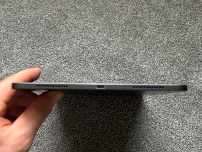iPad Air 5th Gen 256GB WiFi + Apple Pencil 2 + Smart Keyboard Folio
