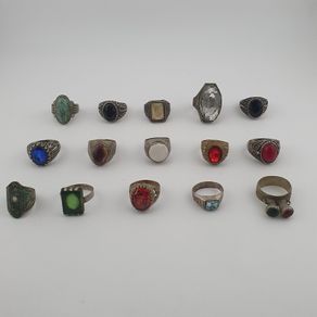 15 Old Fashioned Brass Rings Rustic Decorative Jewellery Lot
