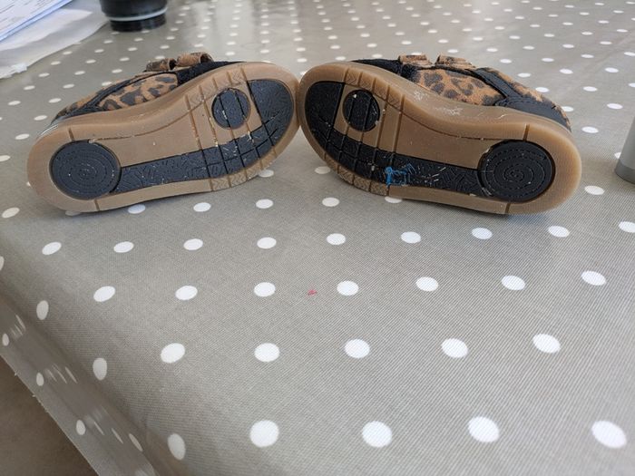 Child's shoes