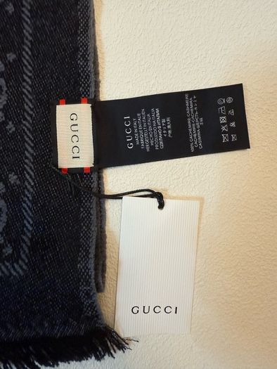 GG  wool scarf