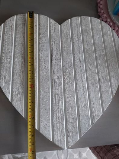 Hanging Wall Heart