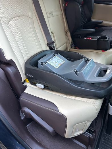 Car seat & 2 isofix bases