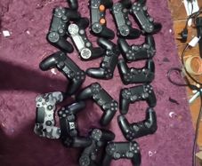 17 ps4 original wireless controller's i have not tested them