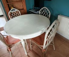 Dinning table & 4 chairs