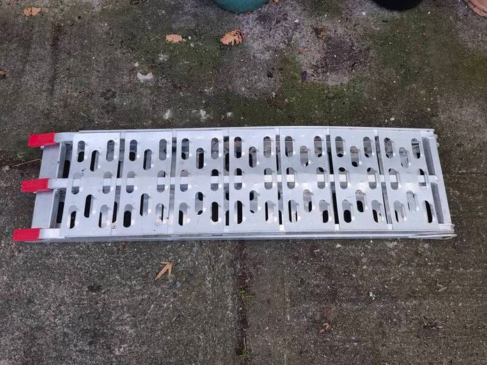 Motorcycle ramp